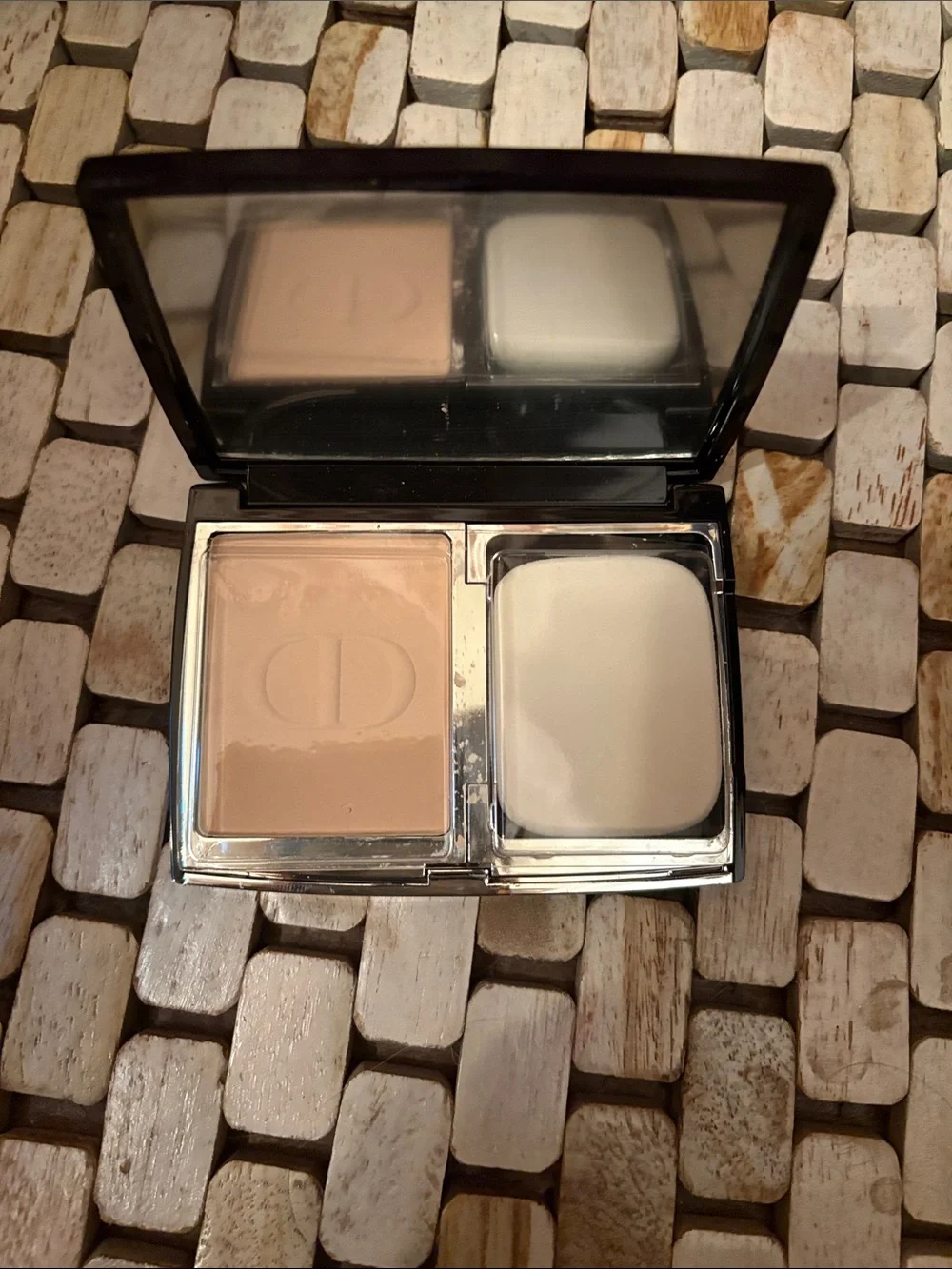 DIORSKIN FOREVER COMPACT FLAWLESS PERFECTION SPF 25 PA++ 1N neutral NIB